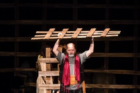 «بیداری بهوقت خون»؛ روایتی از مقاومت اصفهان