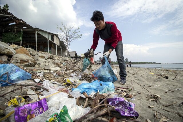 سالانه بیش از ۴۳۰ میلیون تن پلاستیک تولید میشود!