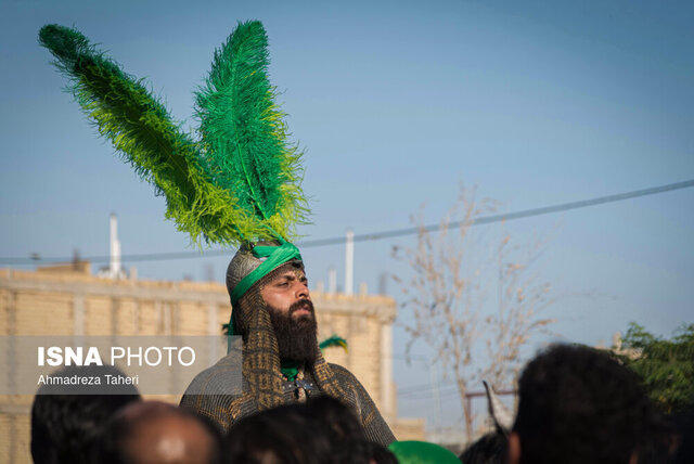 روایتی از کاروان نمادین هشتم محرم خمینیشهر