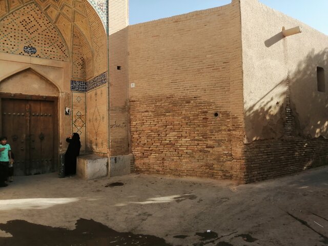 مسجد جامع و معضلی به نام سرویسهای بهداشتی