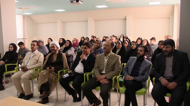 شاهینشهر و حرکت به سوی پایتختیِ کتاب ایران