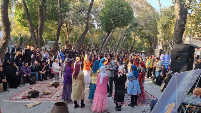 روایتی از رؤیا فروشی به آرزومندان «شیرینیهای دروغ»