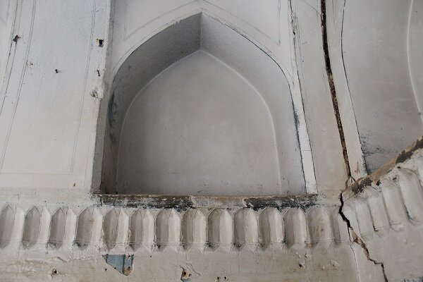 اندرونی خانه خان خوراسگان در معرض تخریب کامل