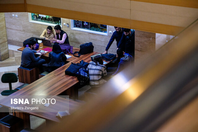 شعار زدگی، آفت دانشگاهها شده است