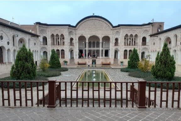 بازخوانی معماری خانههایی فراتر از سکونتگاه