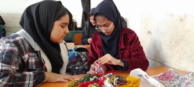 احیاء هنرهای دستی در مدارس نوشآباد