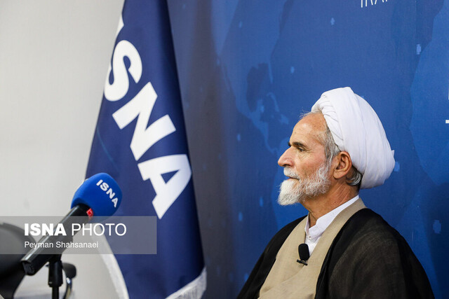 اصل، رضایت ملت است/ مردم در اصل نظام نقشآفرینی میکنند