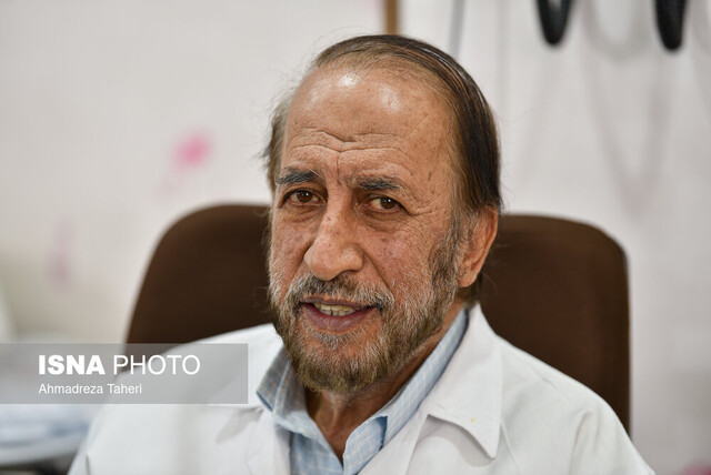 رأی ندادن مشکلی را حل نمیکند / تنها راه دشمن، سیاهنمایی و مأیوس کردن مردم است