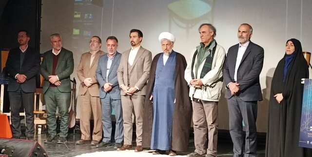 ایستگاه پایانیِ نخستین رپرتوار استانی تئاتر کاربردی شاهینشهر