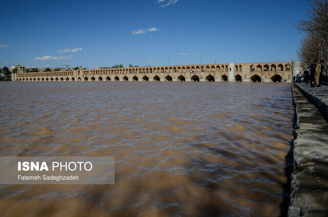 زایندهرود از فردا در شهر اصفهان جاری میشود زایندهرود از فردا در شهر اصفهان جاری میشود