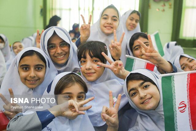 «بحران هویت»، مهمترین چالش دانشآموز امروز «بحران هویت»، مهمترین چالش دانشآموز امروز