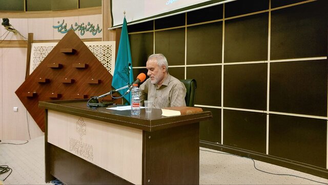 بررسی علل بروز و افول نهضتها و انقلابهای سیاسی در ایران