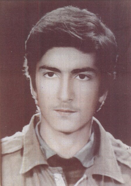 روایت شکلگیری قبرستان شاهینشهر با گلزار شهدا و شهید عزبدفتران