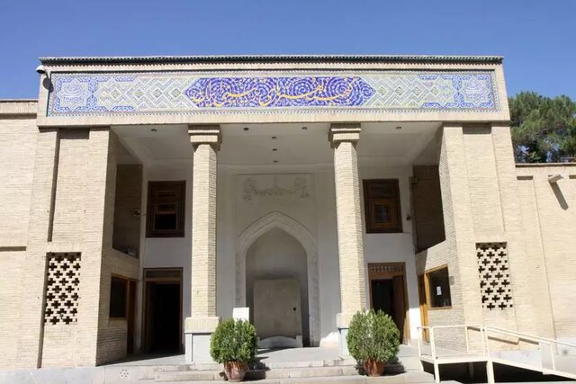 سارقان موزه هنرهای تزئینی اصفهان بازداشت شدند سارقان موزه هنرهای تزئینی اصفهان بازداشت شدند