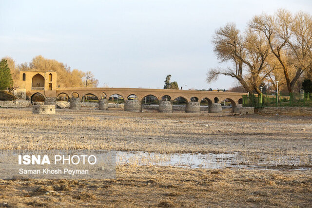 مسئله اول شرکتکنندگان جشنواره داستان، زایندهرود باشد مسئله اول شرکتکنندگان جشنواره داستان، زایندهرود باشد