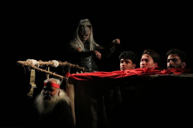 «چند گرگ از عروسی مادرم ماه جان» و شبی که صبح نشد!