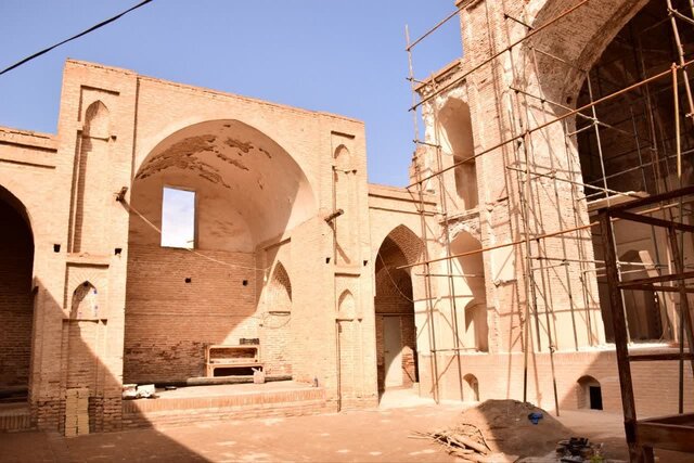 گذری در محله سرشک نطنز