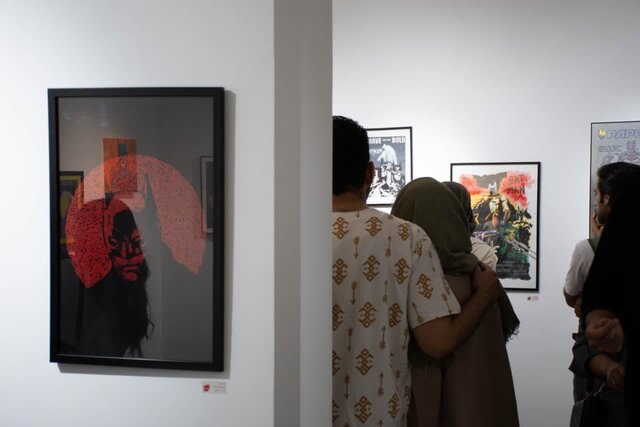 پرواز هنرمندانه «بتمن» در اصفهان