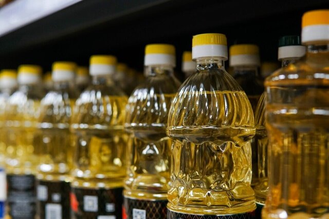 بهبود توزیع روغن با وجود افزایش قیمت ۲۵ درصدی/ در عرضه بستهبندیهای کوچک کمبود داریم بهبود توزیع روغن با وجود افزایش قیمت ۲۵ درصدی/ در عرضه بستهبندیهای کوچک کمبود داریم