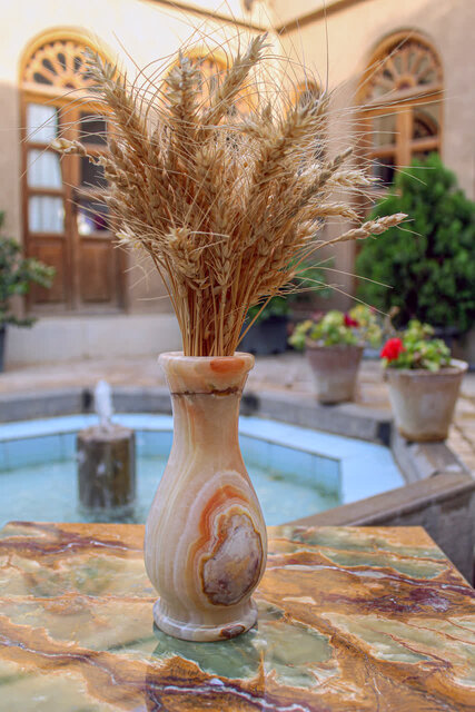 تبدیل پسماند سنگبری به صنایع دستی صادراتی در اصفهان