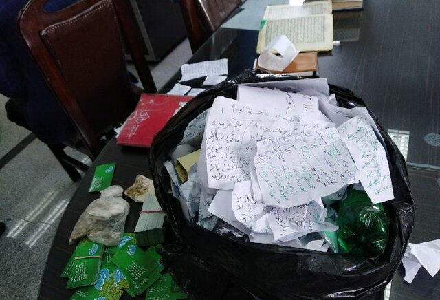 میخی در دل خاک؛ روایتی از ایمان، ترس و بازار گرم خرافه در اصفهان