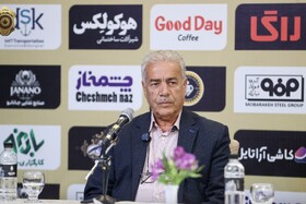 منصور ابراهیم‌زاده: امیدوارم سپاهان دوباره روزهای طلایی خود را تجربه کند