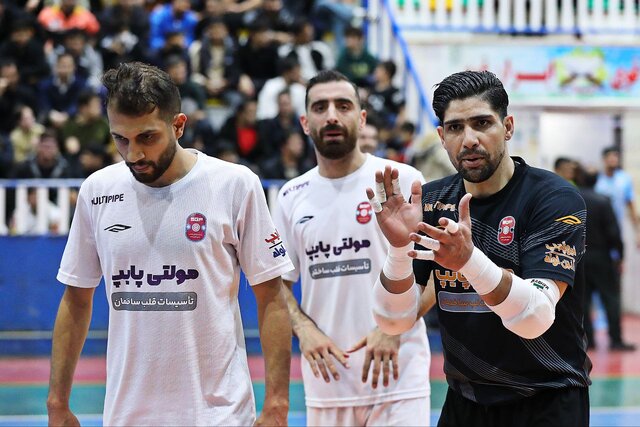 پیروزی مقتدرانه گیتی‌پسند مقابل جوادالائمه/ صدرنشین با چهار گل از قعرنشین عبور کرد