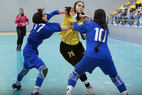 پیروزی نفس‌گیر و استثنایی نامی‌نو مقابل استقلال در لیگ برتر هندبال بانوان