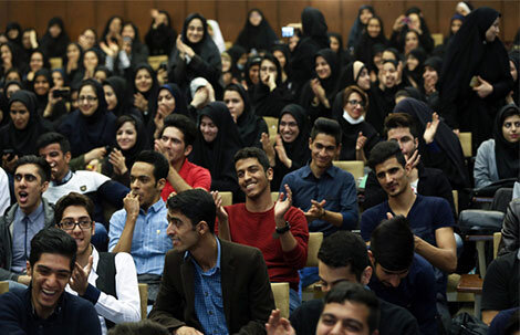 دانشجو محور اصلی فرهنگ دانشگاه است/ دانشگاه و جامعه بدون امید پیشرفت نمی‌کند
