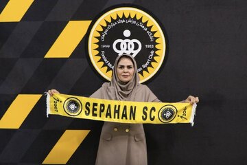 محمدخانی سرمربی هندبال سپاهان ماند