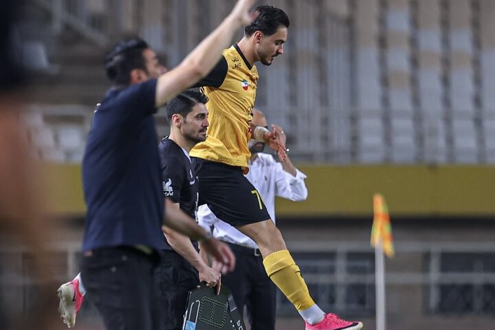 سپاهان و کسری طاهری در صدر بازار نقل‌وانتقالات فوتبال ایران