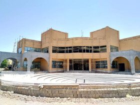 اتمام پروژه تالار بزرگ شهر کرمان تا پایان سال جای تردید دارد