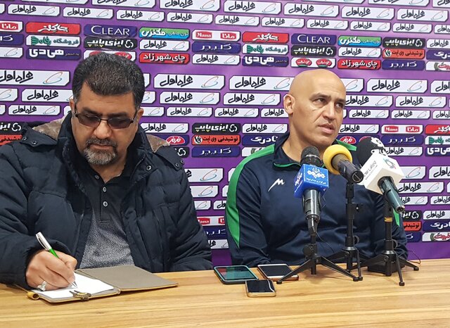 گل گهر باید بازیکن داخلی و خارجی جدید به تیم‌اش اضافه کند