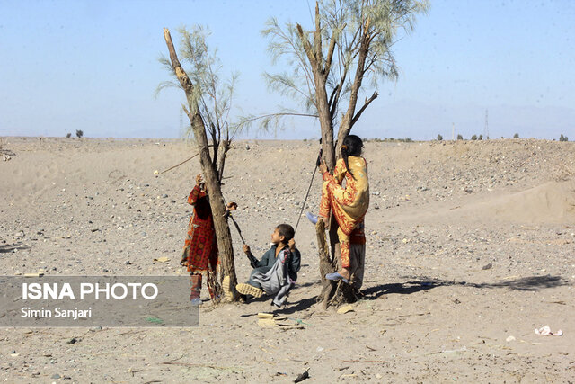 زندگی سخت در نازدشت"جازموریان"‎