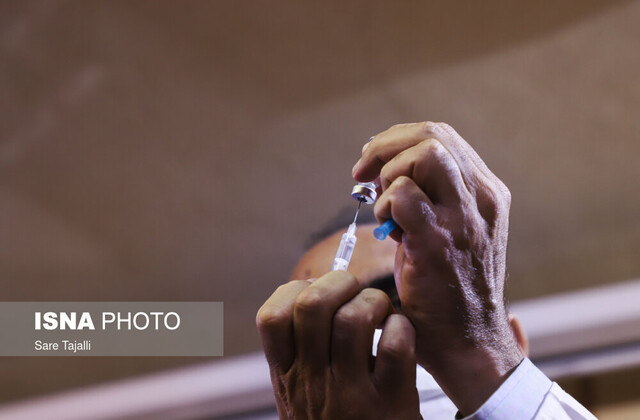 بررسی عوارض ۴ واکسن کرونای تزریق شده در ایران / عدم گزارش مرگ و ثبت ۲ عارضه جدی