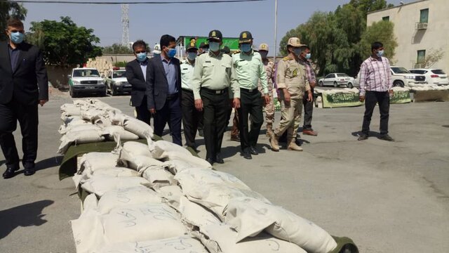 ناکامی قاچاقچیان در انتقال حدود 2 تن تریاک/کشف 7 قبضه سلاح