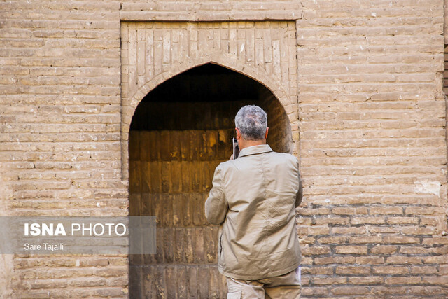 بررسی پرونده ۲ کاروانسرای ثبت جهانی در کرمان با حضور ارزیابان یونسکو