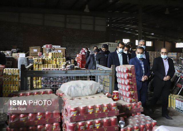 بازدید دادستان از انبارهای اموال تملیکی در کرمان