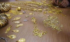سارقان به بهانه بازرسی منازل کرمان ۲۰ میلیارد طلا را سرقت کردند