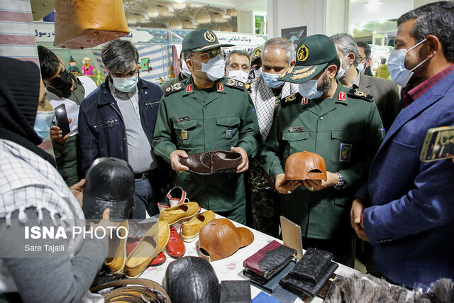 برپایی نمایشگاه اقتصادمقاومتی و صنایع تبدیلی بسیج سازندگی استان کرمان