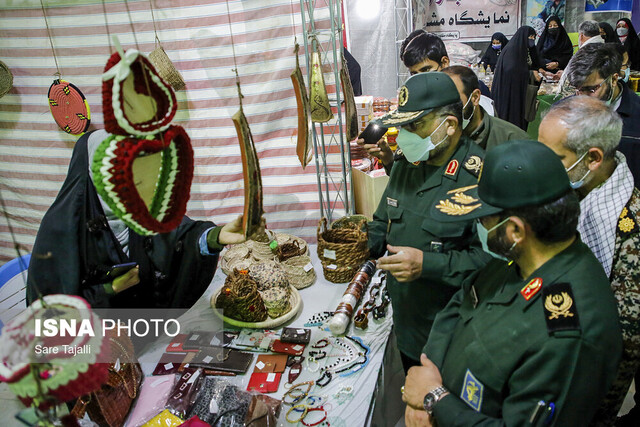 برپایی نمایشگاه اقتصادمقاومتی و صنایع تبدیلی بسیج سازندگی استان کرمان