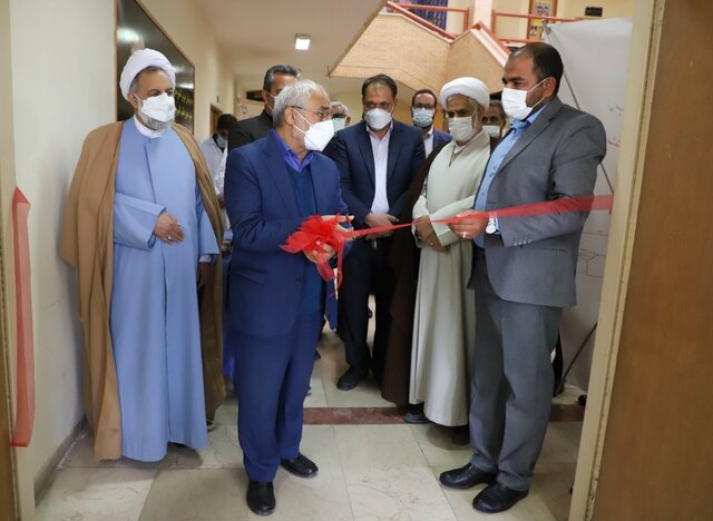 به جهاد دانشگاهی افتخار می کنیم که  پای خودکفایی و استقلال نظام ایستاده است به جهاد دانشگاهی افتخار می کنیم که  پای خودکفایی و استقلال نظام ایستاده است