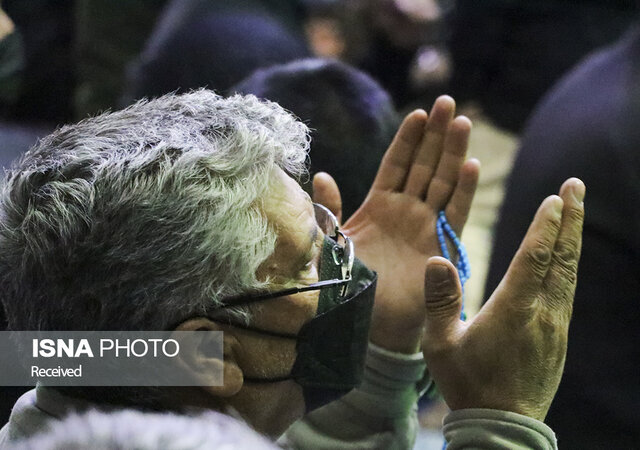 عزای مادر پهلو شکسته در منزل شهید سلیمانی