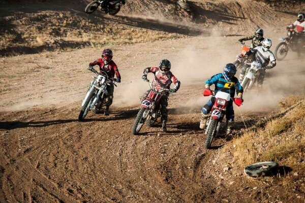 عکس تزئینی است پیست موتورسنگین رفسنجان هرچه سریعتر راه اندازی شود