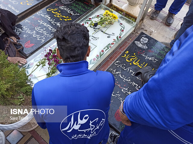 دوچرخه سواران مازندرانی در جوار مزار سردار دل ها