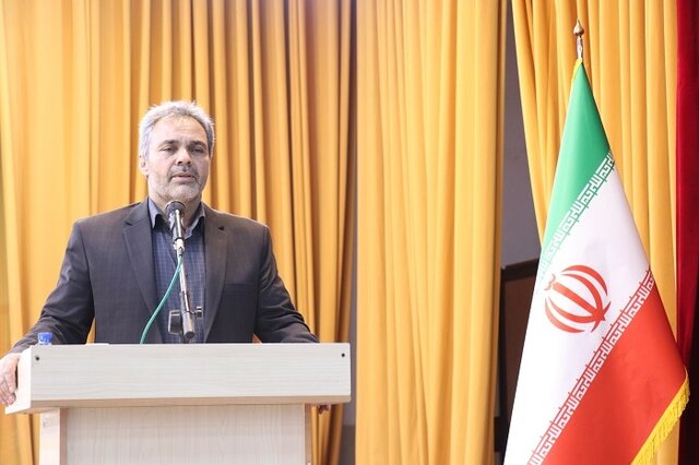 شهید سلیمانی مخلص بود و کارش را خدایی انجام می داد