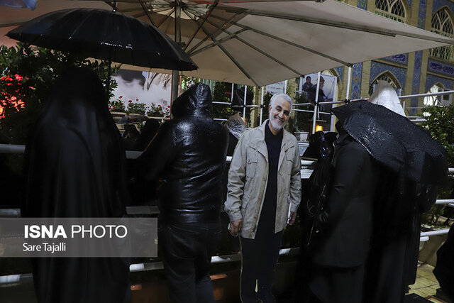 مراسم به وقت حاج قاسم در گلزار شهدای کرمان