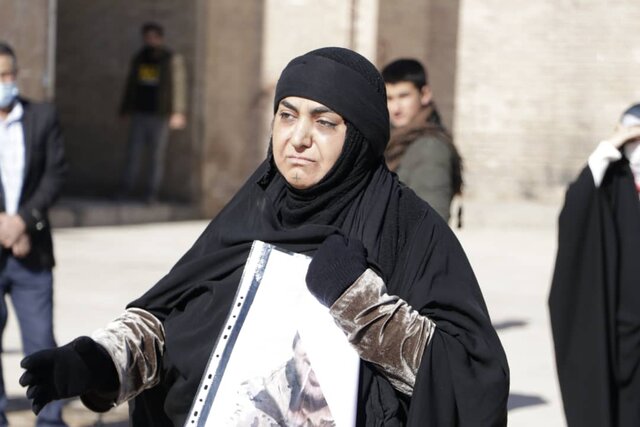 استقبال پرشکوه مردم از نخستین اجرای جشنواره تئاتر سردار آسمانی