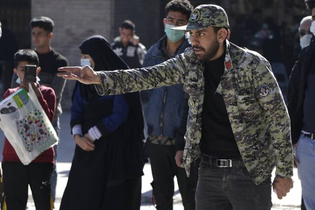 استقبال پرشکوه مردم از نخستین اجرای جشنواره تئاتر سردار آسمانی