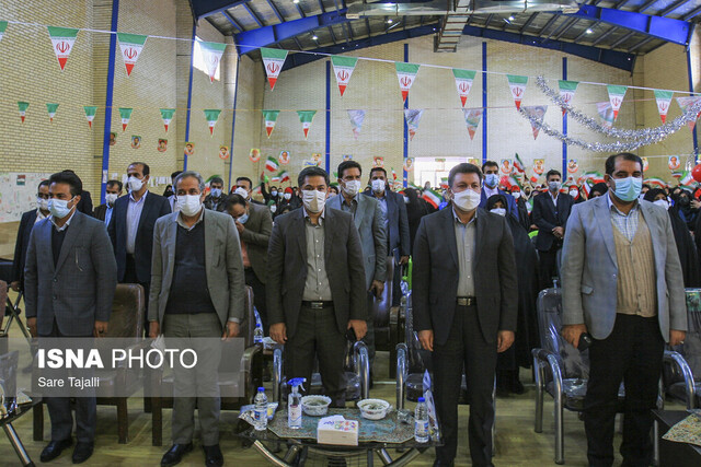 مراسم نواختن زنگ انقلاب همزمان با  آغاز دهه فجر انقلاب اسلامی-کرمان